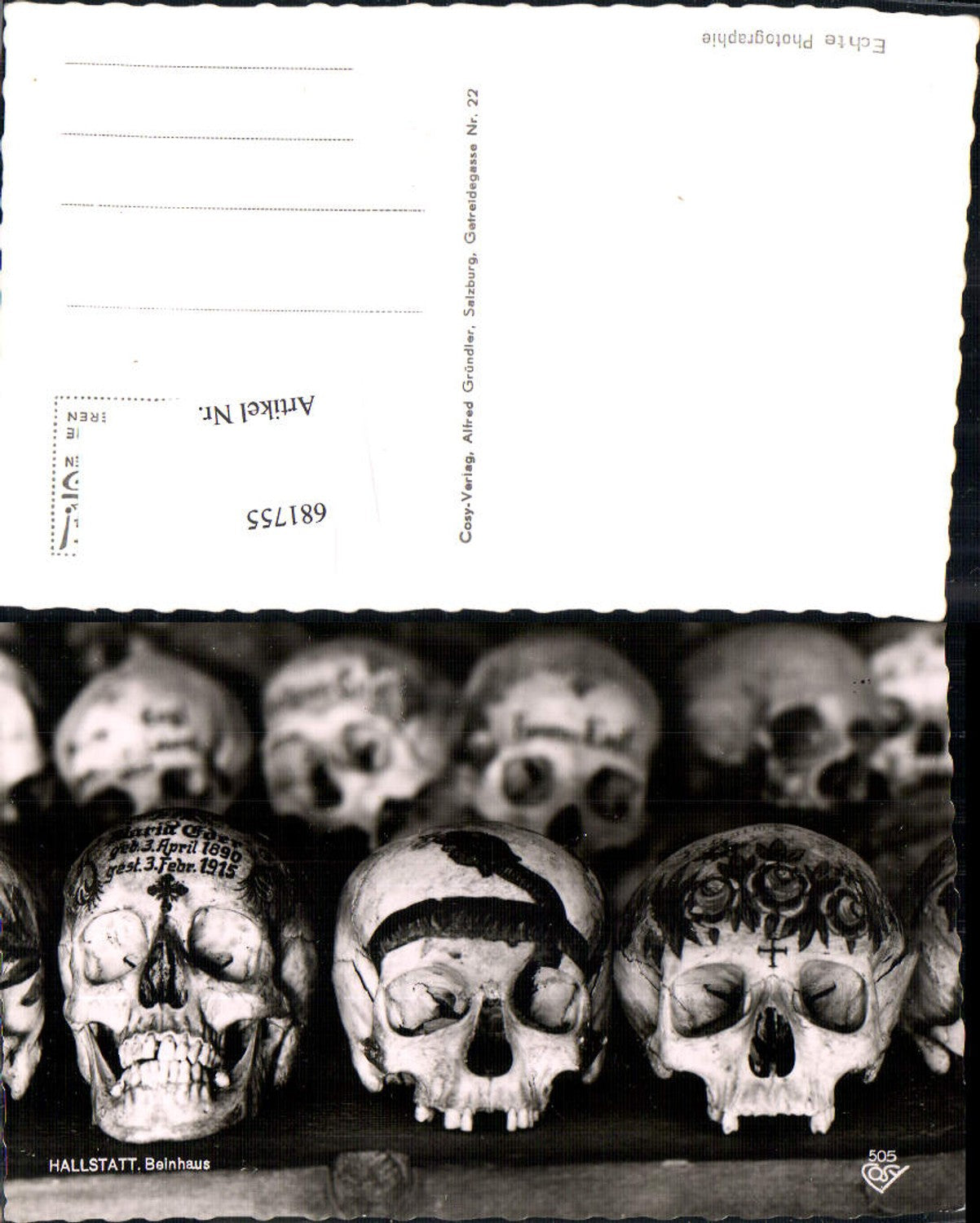 681755 Hallstatt Beinhaus Totenkopf Tod