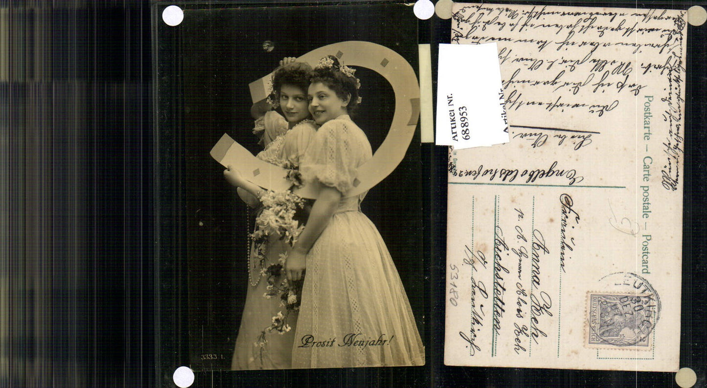 688953 tolle Foto-AK Neujahr Fotomontage Frauen Hufeisen Kleid Stp. Leutkirch