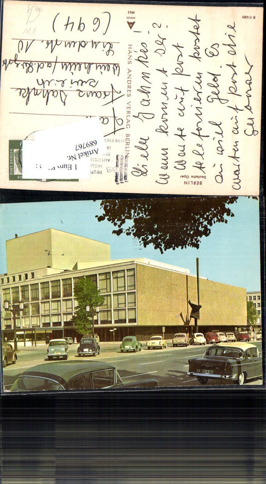689767 Berlin Deutsche Oper Oldtimer Autos VW Käfer