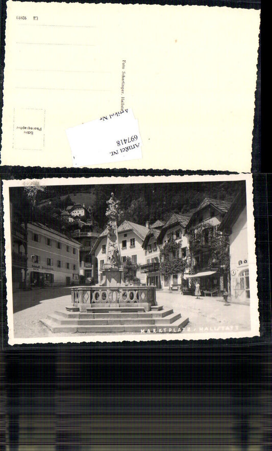 697418 Photo postcard Hallstatt market square