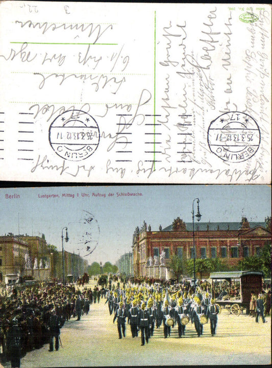 702516 Berlin Lustgarten Schloßwache Aufzug