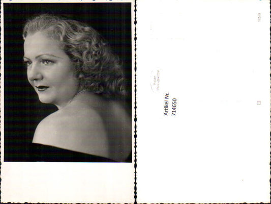 714650 Frau Wally Erika ? Portait